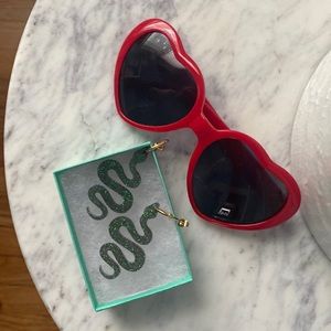 ERAS TOUR ACCESSORIES: heart sunglasses and snake earrings